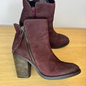 Steve Madden Ryatt Burgundy Ankle Boots Women’s‎ 7.5